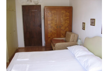 Montenegro Privát Herceg Novi, Exterior